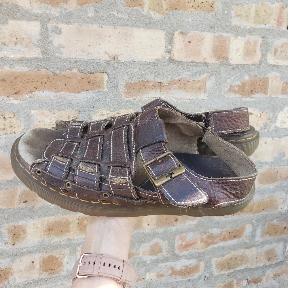 Dr Doc Martens Sandals Men's 11 US Y2K Brown Leather Fisherman Buckle 12614